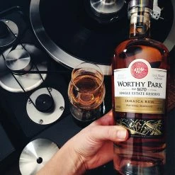 Urban Bar Worthy Park Single Estate - 70cl